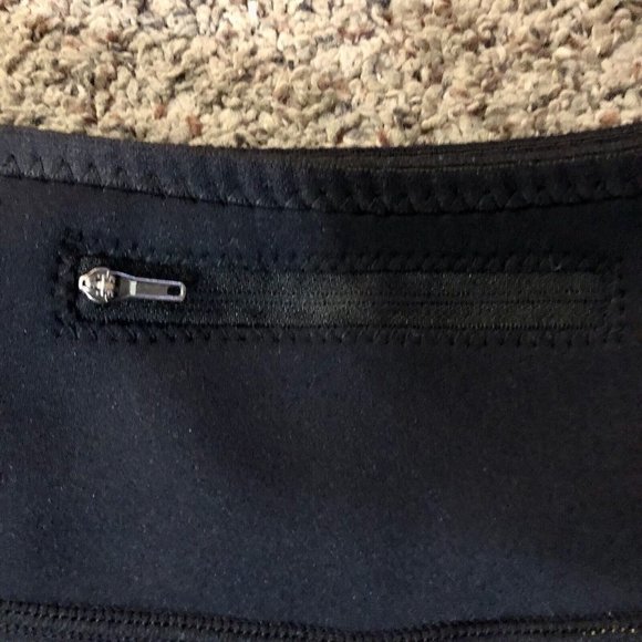 Zaggora Activewear Top and Shorts Womens S Used Black 2 Piece - Picture 8 of 16